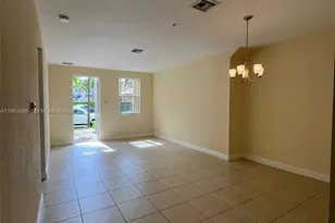 950 SW 147th Ave, Pembroke Pines, FL 33027 - Photo 3