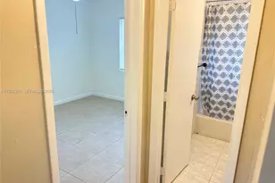 956 NE 80th St, Miami, FL 33138 - Photo 17