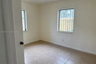 956 NE 80th St, Miami, FL 33138 - Photo 13