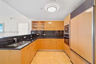 6799 Collins Ave, Miami Beach, FL 33141 - Photo 7