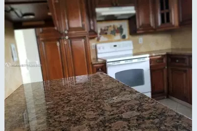 309 Lakeview Dr #204, Weston, FL 33326 - Photo 7