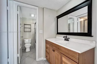 9440 Poinciana Pl #108, Davie, FL 33324 - Photo 13