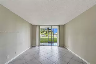 9440 Poinciana Pl, Davie, FL 33324 - Photo 17