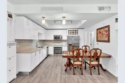 999 SW 1st Ave #1201, Miami, FL 33130 - Photo 3