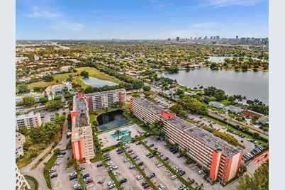 1770 NE 191st St #116-1, Miami, FL 33179 - Photo 37