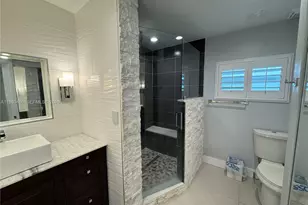 211 W 33rd St, Hialeah, FL 33012 - Photo 7