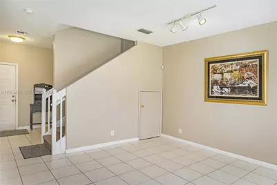 1651 Hawthorne Pl, Wellington, FL 33414 - Photo 7