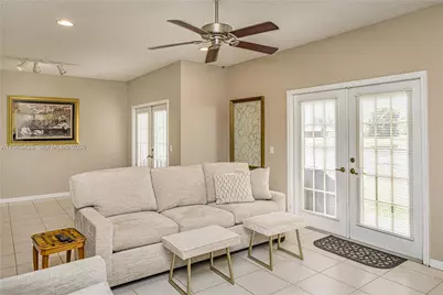 1651 Hawthorne Pl, Wellington, FL 33414 - Photo 3