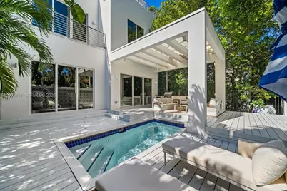 18935 Atlantic Blvd, Sunny Isles Beach, FL 33160 - Photo 9