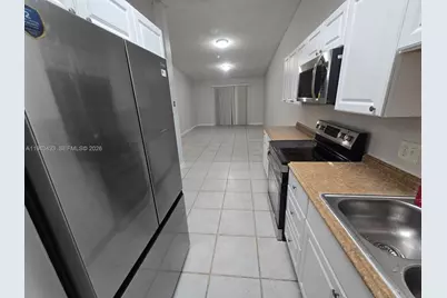 9287 NW 18th St, Pembroke Pines, FL 33024 - Photo 13