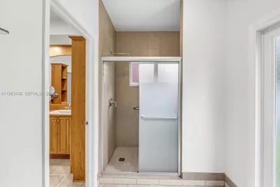 15507 NW 82nd Ct, Miami Lakes, FL 33016 - Photo 13