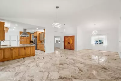 15507 NW 82nd Ct, Miami Lakes, FL 33016 - Photo 27