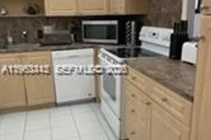 2801 NE 183rd St, Aventura, FL 33160 - Photo 3