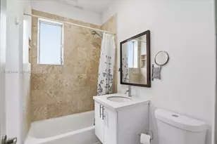 736 12th St, Miami Beach, FL 33139 - Photo 13