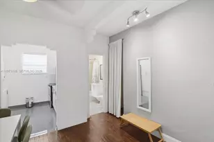 736 12th St, Miami Beach, FL 33139 - Photo 11