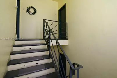 736 12th St #7, Miami Beach, FL 33139 - Photo 3