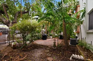 736 12th St, Miami Beach, FL 33139 - Photo 19