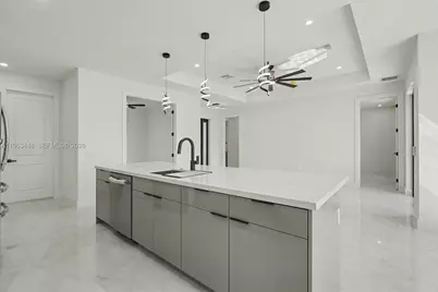 369 Woodburn, Lehigh Acres, FL 33972 - Photo 21