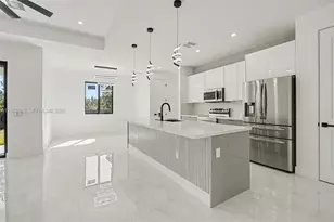 369 Woodburn, Lehigh Acres, FL 33972 - Photo 23