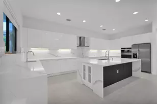 10386 SW 57th Ct, Cooper City, FL 33328 - Photo 5