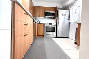 1501 NE 191st St, Miami, FL 33179 - Photo 3