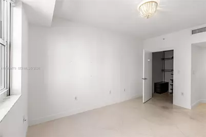 20000 E Country Club Dr #716, Aventura, FL 33180 - Photo 33