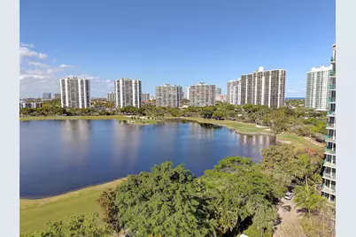 20000 E Country Club Dr #716, Aventura, FL 33180 - Photo 43