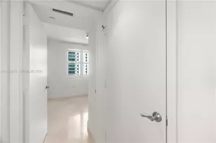 20000 E Country Club Dr, Aventura, FL 33180 - Photo 17