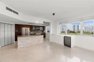 20000 E Country Club Dr, Aventura, FL 33180 - Photo 5