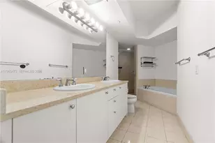 20000 E Country Club Dr, Aventura, FL 33180 - Photo 29