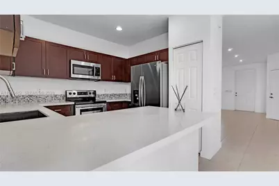 8678 NW 113th Ct, Doral, FL 33178 - Photo 7