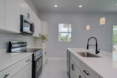 3121 71th St W, Lehigh Acres, FL 33971 - Photo 9