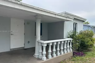 1128 NW 101st St, Miami, FL 33150 - Photo 3