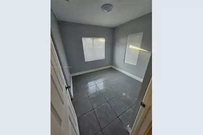 1128 NW 101st St #West, Miami, FL 33150 - Photo 13