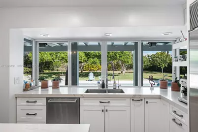 7231 SW 174th St, Palmetto Bay, FL 33157 - Photo 11