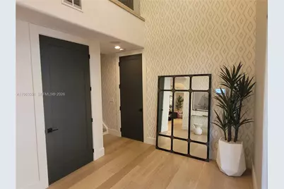 1372 Bayview Dr, Fort Lauderdale, FL 33304 - Photo 11
