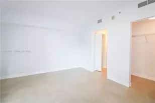 335 S Biscayne Blvd, Miami, FL 33131 - Photo 17