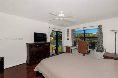 840 SW 120th Way, Davie, FL 33325 - Photo 17