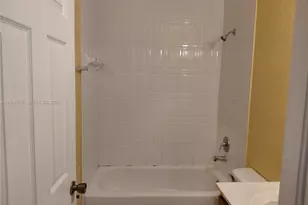 83 NE 13th Ave, Homestead, FL 33033 - Photo 13