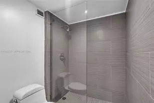 2301 Collins Ave, Miami Beach, FL 33139 - Photo 11