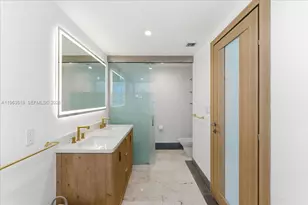 200 Biscayne Blvd Way, Miami, FL 33131 - Photo 31