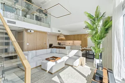 200 Biscayne Blvd Wy #706, Miami, FL 33131 - Photo 1