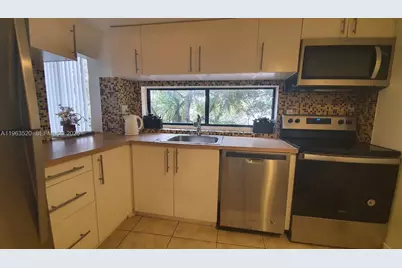 17021 N Bay Rd #316, Sunny Isles Beach, FL 33160 - Photo 7