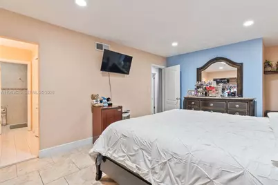 7184 W 2nd Ct, Hialeah, FL 33014 - Photo 21