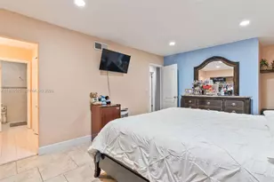 7184 W 2nd Ct, Hialeah, FL 33014 - Photo 21