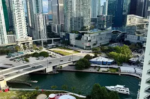 90 SW 3rd St, Miami, FL 33130 - Photo 1