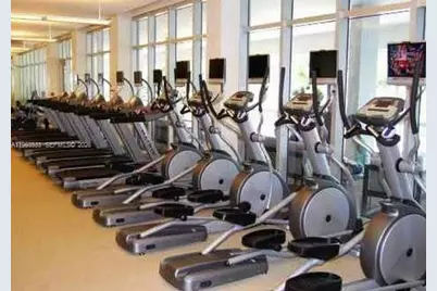 10275 Collins Ave #427, Bal Harbour, FL 33154 - Photo 17