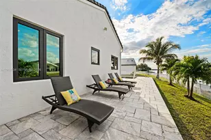 18563 SW 49th St, Miramar, FL 33029 - Photo 27