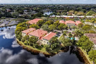 150 Jacaranda Country Club Dr #200, Plantation, FL 33324 - Photo 55