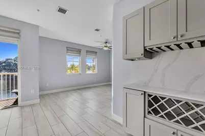 150 Jacaranda Country Club Dr #200, Plantation, FL 33324 - Photo 19